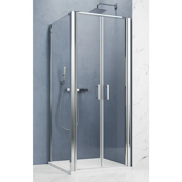 GEO Hit Pro Eckdusche B-PF110 - L x B x H: 80 x 90 x 202,2 cm, Beschichtet, Chrom, Glasstärke: 6 mm, DIN Anschlag: Rechts - Bild einer Duschkabine mit verchromten Profilen und Griffen, die ein modernes Badezimmerdesign ergänzt.