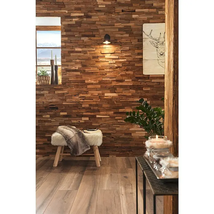 Reality Leuchten Nina Deckenstrahler - 40 W, Gold, Schwarz, E14, 1 Stk. - Das Bild zeigt eine Wandverkleidung aus Holzpaneelen, die eine warme und natürliche Atmosphäre im Raum erzeugt. Die Holzstruktur ist deutlich sichtbar.