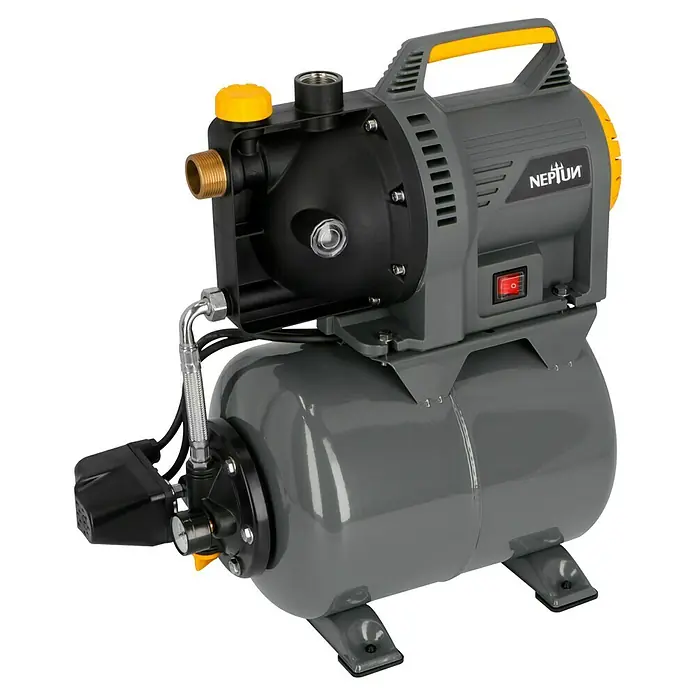 Neptun Hauswasserwerk NHW-E 105 - 1.050 W, Max. Fördermenge: 4.500 l/h, Max. Druck: 4,8 bar - Eine graue Hauswasserwerk-Pumpe mit gelben Akzenten. Ideal für die zuverlässige Wasserversorgung im Haus und Garten.