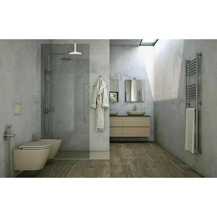RAK Ceramics Feeling Aufsatzwaschbecken - 55 x 35 cm, Ohne Spezialglasur, Hahnloch: Ohne, Ohne Überlauf, Cappuccino, Matt - Ein Badezimmer mit einer Dusche, einer Toilette und einem Bidet sowie einem Handtuchwärmer.
