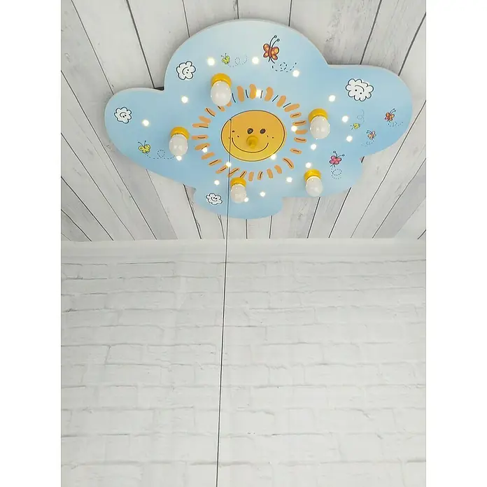 Niermann Kinderzimmerleuchte rund Sunny - 25 W, E14 - Kinderzimmerleuchte in Wolkenform mit freundlichem Sonnengesicht und sanfter Beleuchtung, ideal für eine beruhigende Atmosphäre im Raum.
