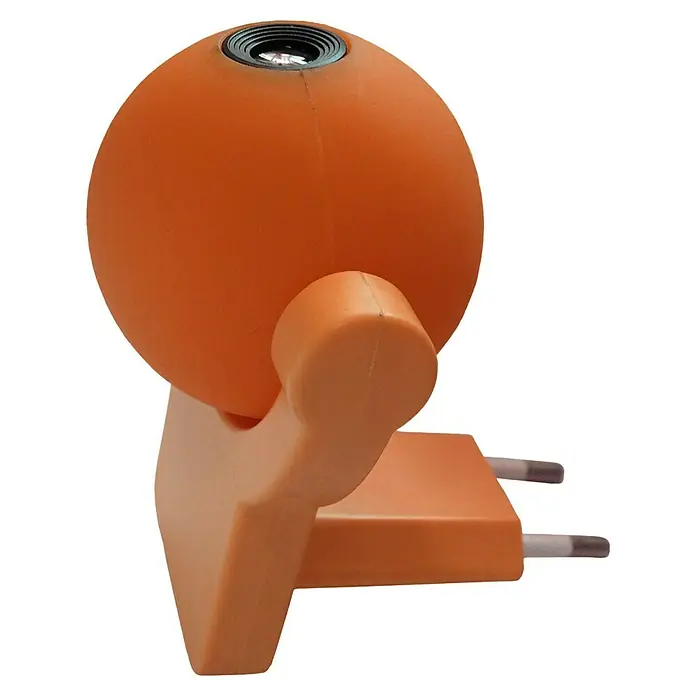 Niermann LED-Nachtlicht Sunny - Netzstecker, Orange, L x B x H: 90 x 80 x 70 mm - Nahaufnahme einer orangefarbenen, kugelförmigen Überwachungskamera mit Steckdosenanschluss vor einem neutralen, schwarzen Hintergrund.