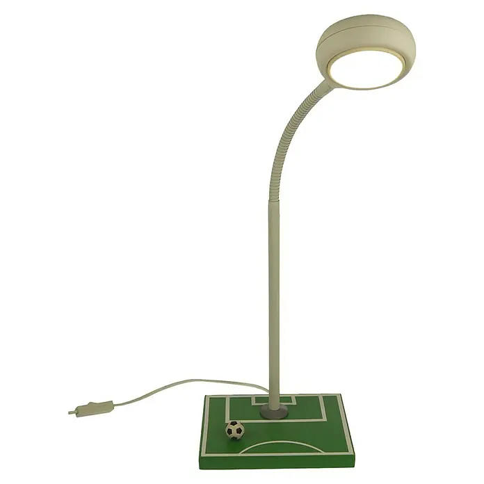 Niermann Tischleuchte Fußballfeld - 9 W, GX53 - Eine moderne Schreibtischlampe mit einem runden LED-Leuchtkopf und einem Fußballfeld als Basis. Ideal für Kinderzimmer.