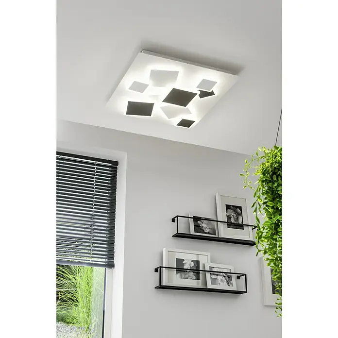 Lavida LED-Deckenleuchte - 50 W, L x B x H: 50 x 50 x 6,5 cm, Weiß, Schwarz, Warmweiß - Die moderne Deckenleuchte mit quadratischem Design und leuchtenden Elementen erhellt stilvoll jeden Raum.