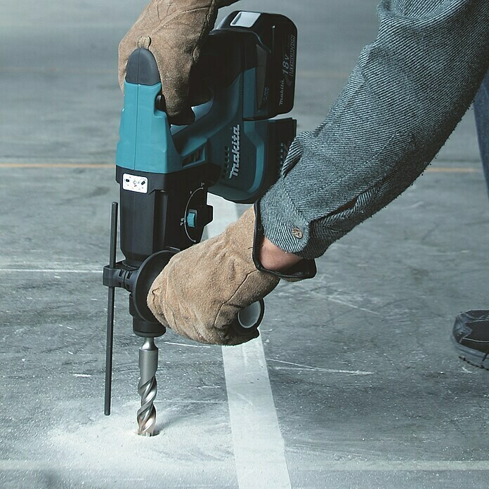 Makita Akku-Kombihammer DHR243Z18 V, Li-Ionen, Ohne Akku, Leerlaufdrehzahl: 950 U/min Use Shot