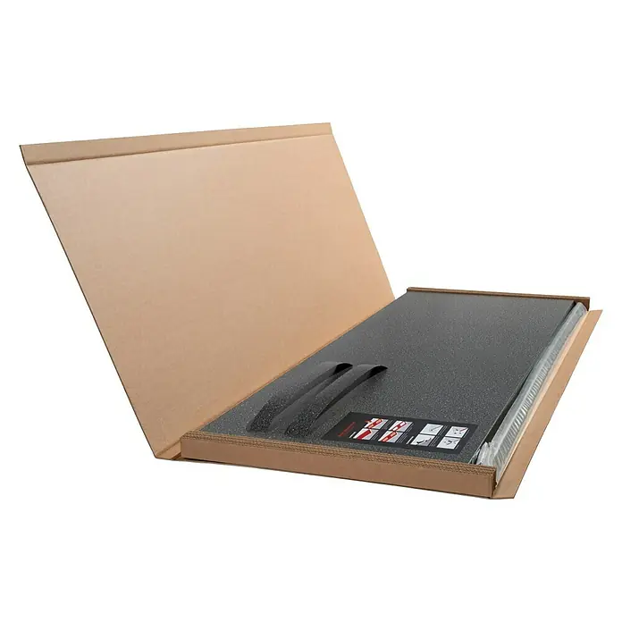 Küchenarbeitsplatten-Set3344 Black Granite, 182 x 63,5 x 3,8 cm - Ein flacher, rechteckiger Artikel aus einem Karton, wahrscheinlich ein Tablett oder eine Platte, verpackt zur sicheren Lieferung.