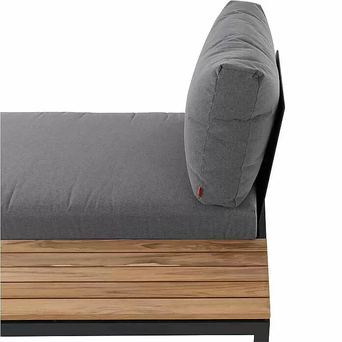 Siena Garden Loungesofa Alvida - L x B x H: 177,5 x 102 x 84 cm, Anthrazit/Natur, Tisch links - Graue Outdoor-Sofa-Sektion mit dicken Kissen, Lattenrost aus Holz und schwarzem Gestell.
