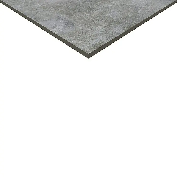 Feinsteinzeugfliese Luna Gris - 60 x 60 cm, Grau, Schimmernd - Die Nahaufnahme zeigt eine graue Betonfliese mit einer leicht strukturierten Oberfläche und einer dunklen Kante, ideal für moderne Innenräume.