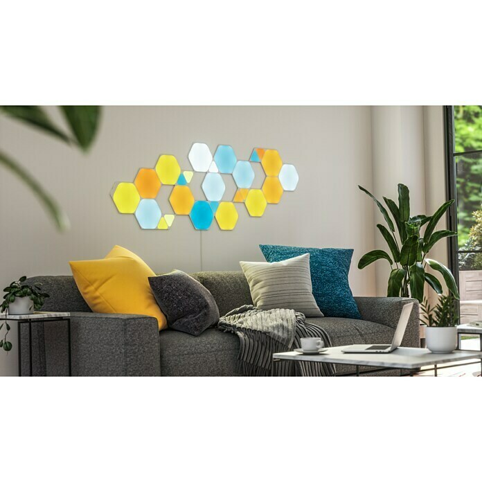 Nanoleaf LED-Panel Shapes Hexagons 5er Starter Set 2. GenerationL x B x H: 23 x 20 x 0,6 cm, Weiß, RGBW Mood Shot