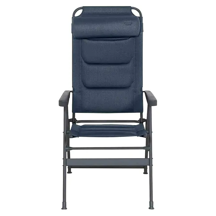 Siena Garden Garten-Positionssessel Premium + - Rückenlehne verstellbar, Blau, B x T x H: 61 x 67,5 x 121 cm - Ansicht eines blauen Outdoor-Klappstuhls mit Metallrahmen. Der Stuhl ist bequem gepolstert und ideal für Campingausflüge.
