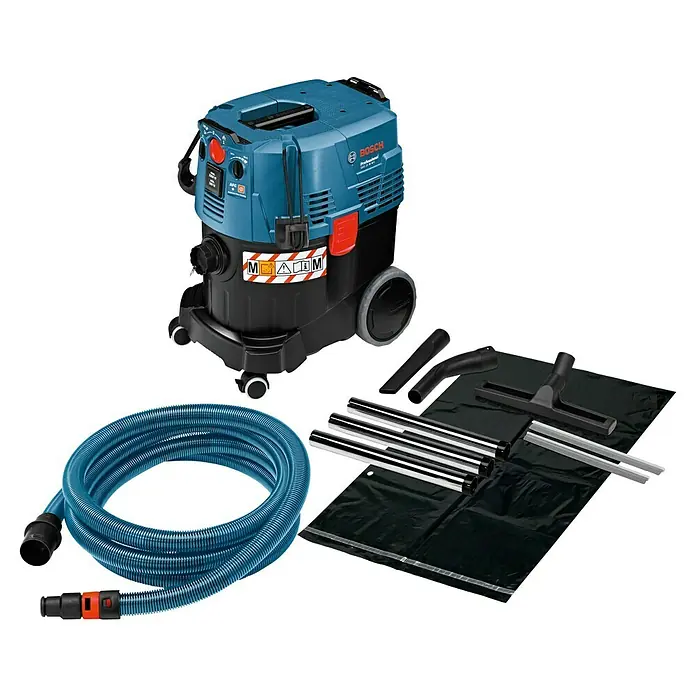 Bosch Professional Elektro-Nass- & Trockensauger GAS 35 M AFC - 1.200 W, Behältervolumen: 35 l, Mit Beutel - Das Bild zeigt einen Bosch Professional Staubsauger mit Zubehör wie Schlauch, Düsen, Rohre und Staubsäcke. Ein leistungsstarkes Reinigungsgerät für Profis.