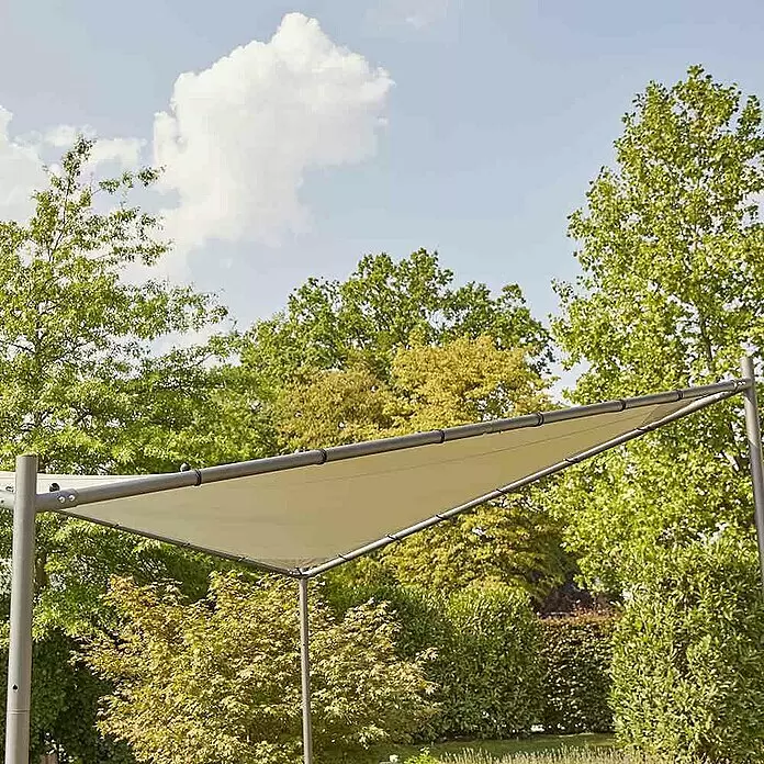 Siena Garden Ersatzdach Berlino - Für Siena Garden Pavillon Berlino 3x3, Grau - Beiges Sonnensegel mit grauen Stangen für Sonnenschutz im Freien, umgeben von grünen Bäumen.