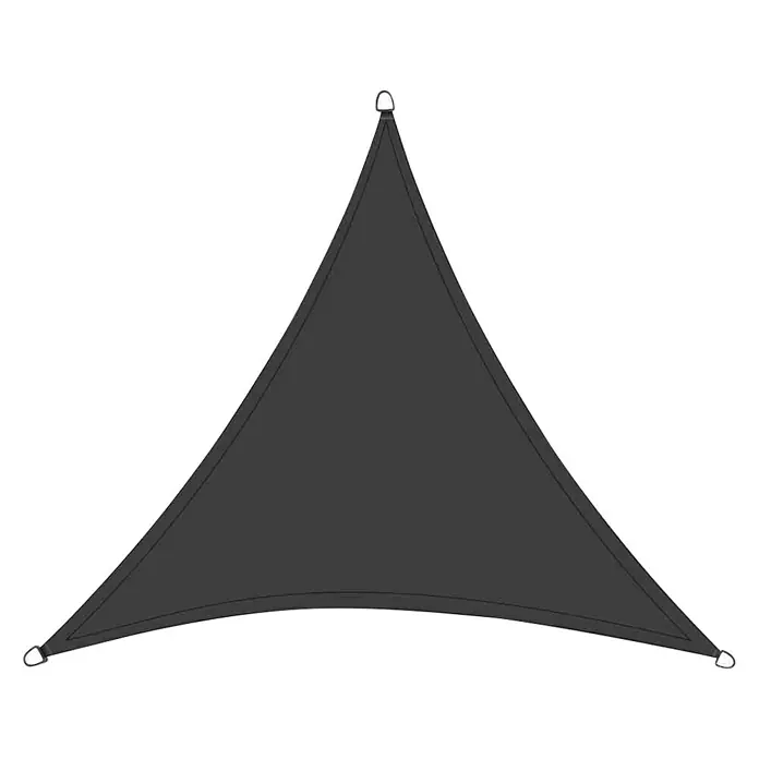 Siena Garden Sonnensegel SolinoL x B: 500 x 500 cm, Grau, Dreieckig - Das Bild zeigt ein dreieckiges Sonnensegel, das an drei Punkten befestigt ist, um Schatten zu spenden. Das Segel ist grau und hat eine schlichte, moderne Optik.