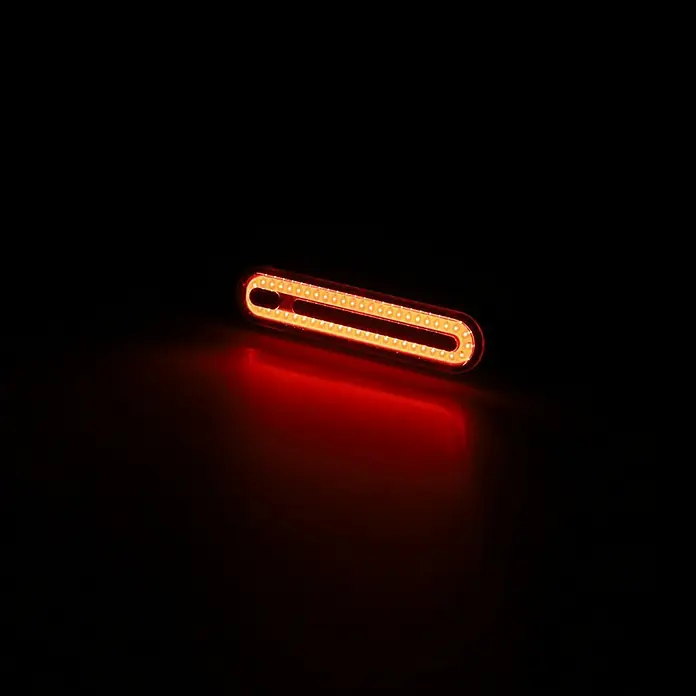 Fischer LED-Rückleuchte - Leuchtdauer: 4,5 h, Lebensdauer: 50.000 h, 3 -tlg. - Rotes LED-Rücklicht für erhöhte Sichtbarkeit. Das moderne Design sorgt für Sicherheit im Dunkeln.