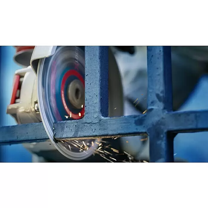 Bosch Professional X-Lock Diamant-Trennscheibe Diamond Metal Wheel X-Lock - 125 mm, Geeignet für: Metall, 1 Stk. - Anwendungsbeispiel