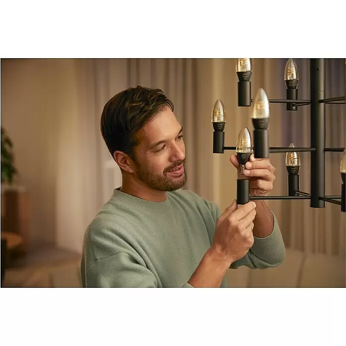 Philips Hue Smart-LED-Lampen Set Smart Vintage E27 - E14, Dimmbar, Warmweiß, 300 lm, 4,5 W, 1 Stk. - Stimmungsaufnahme