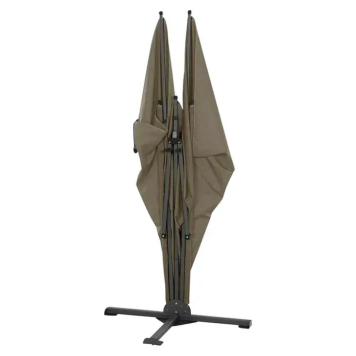 Siena Garden Sichtschutz Ben - 280 x 150 cm, Taupe/Anthrazit - Ein zusammengeklappter, beigefarbener Ampelschirm mit einem stabilen, schwarzen Ständer. Der Schirm ist ordentlich verstaut und platzsparend.