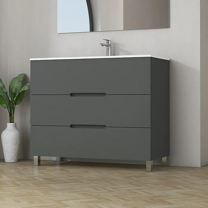 Artysan Mueble bajo de lavabo Lanza - An x Pr x Al: 100 x 44,6 x 83,3 cm, Gris - Mueble de lavabo gris con tres cajones, encimera blanca, grifo cromado y espejo para un baño moderno.
