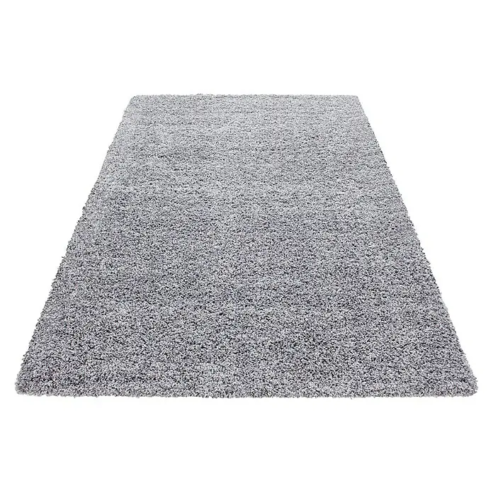 Hochflorteppich Life 1500 - Light Grey, 110 x 60 cm, 100 % Polypropylen - Weicher, grauer Teppich mit flauschiger Textur, der Komfort und Wärme in jeden Raum bringt. Ideal, um eine gemütliche Atmosphäre zu schaffen.