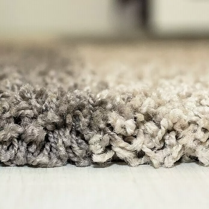 Hochflorteppich Gala 2505 - Taupe, 340 x 240 cm, 100% Polypropylen - Detailaufnahme