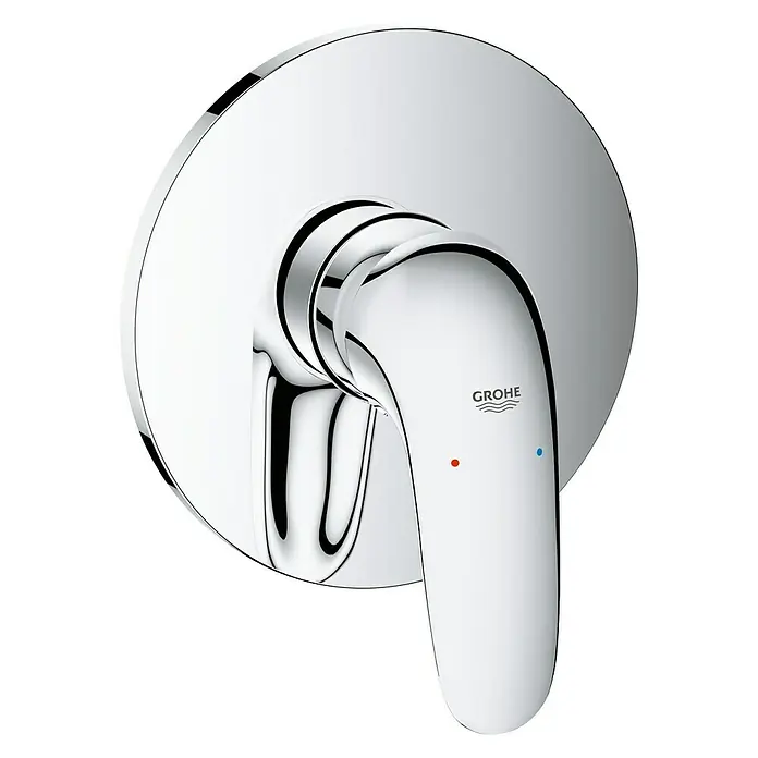Grohe Eurostyle Solid UP-Brausearmatur - Chrom, Glänzend - Nahaufnahme eines Grohe Einhebelmischers mit Chromoberfläche, der modernes Baddesign und hochwertige Armaturen vereint.