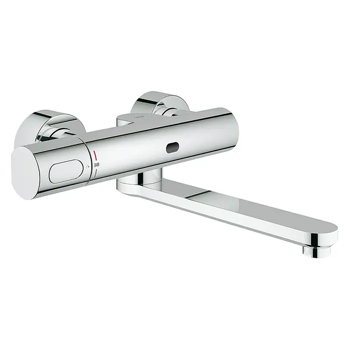 Grohe Eurosmart Cosmopolitan Waschtischarmatur - Infrarot-Elektronik, Chrom, Glänzend, Ausladung: 287 mm - Nahaufnahme einer glänzenden, verchromten Grohe Armatur für das Badezimmer, die Eleganz und moderne Technologie vereint.