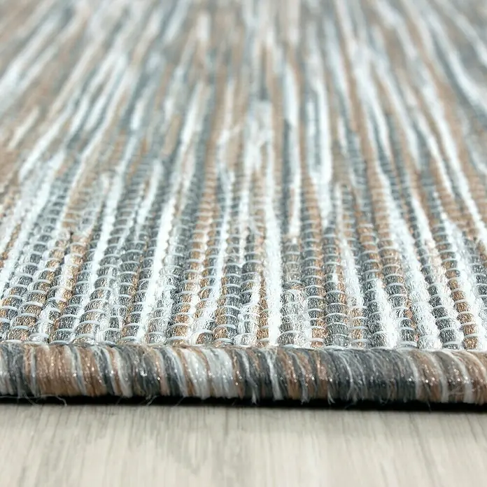 Outdoor-Teppich Mambo 2000Taupe, 150 x 80 cm, 100% Polypropylen - Nahaufnahme eines mehrfarbigen Teppichs mit strukturiertem Muster.