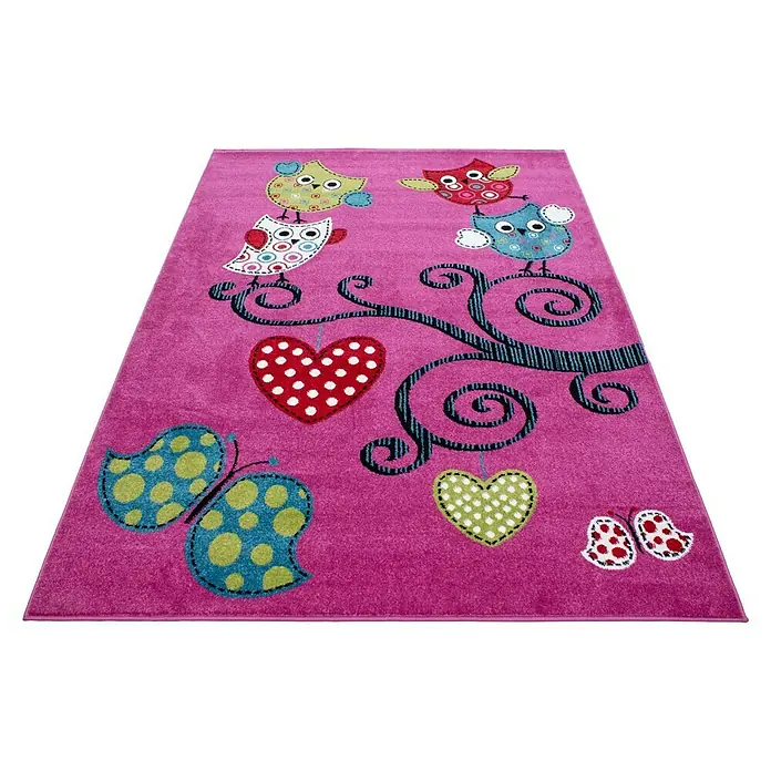 Kinderteppich Kids 0420 - Lila, 230 x 160 cm, 100% Polypropylen - Bunter Kinderteppich mit Eulen-, Herz- und Schmetterlingsmotiven auf pinkfarbenem Hintergrund.