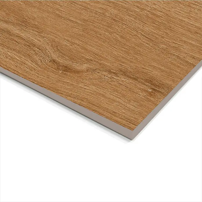 Atlas Concorde Solution Living Nature Feinsteinzeugfliese Whirl Natural - 22,5 x 90 cm, Hellbraun, Matt - Nahaufnahme einer Holzbodenfliese mit Maserung in warmen Brauntönen und matter Oberfläche.