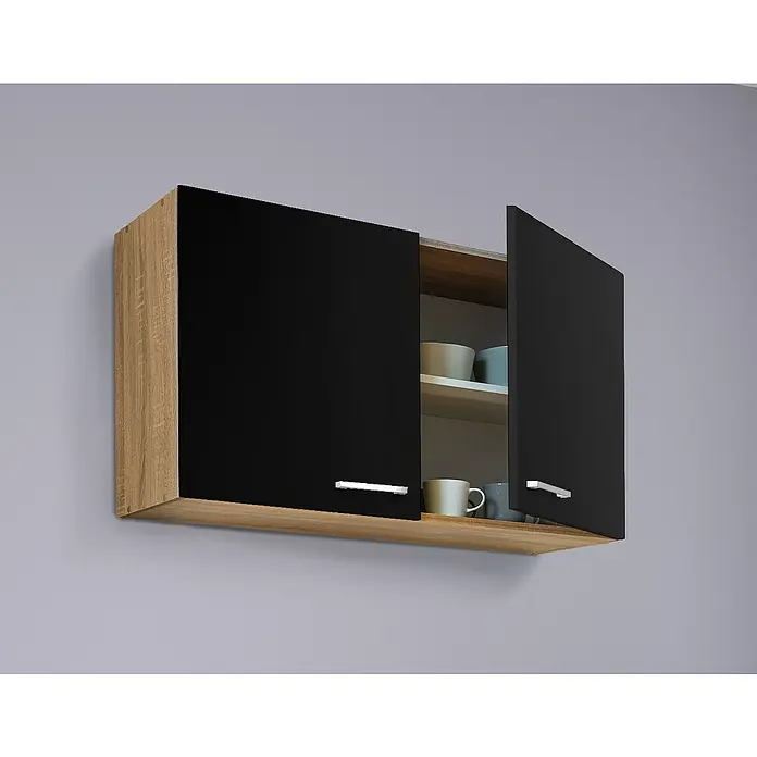 Respekta Minicocina MK100ESSOSCS - Ancho: 100 cm, Negro, Con vitrocerámica, Con módulo de pared - Un armario de pared con detalles de madera y puertas negras, con una puerta abierta que revela tazas en su interior.