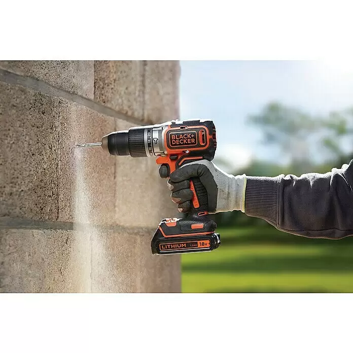 Black+Decker Akku-Schlagschrauber BL188N-XJ - 18 V, Ohne Akku - Anwendungsbeispiel