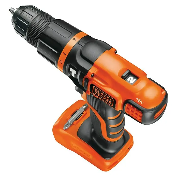 Black+Decker Akku-Schlagbohrschrauber BDCH188N-XJ - 18 V, Ohne Akku - Ein orangefarbener und schwarzer Black+Decker 18V Lithium-Ionen Akku-Bohrschrauber, der auf einem schwarzen Hintergrund steht.