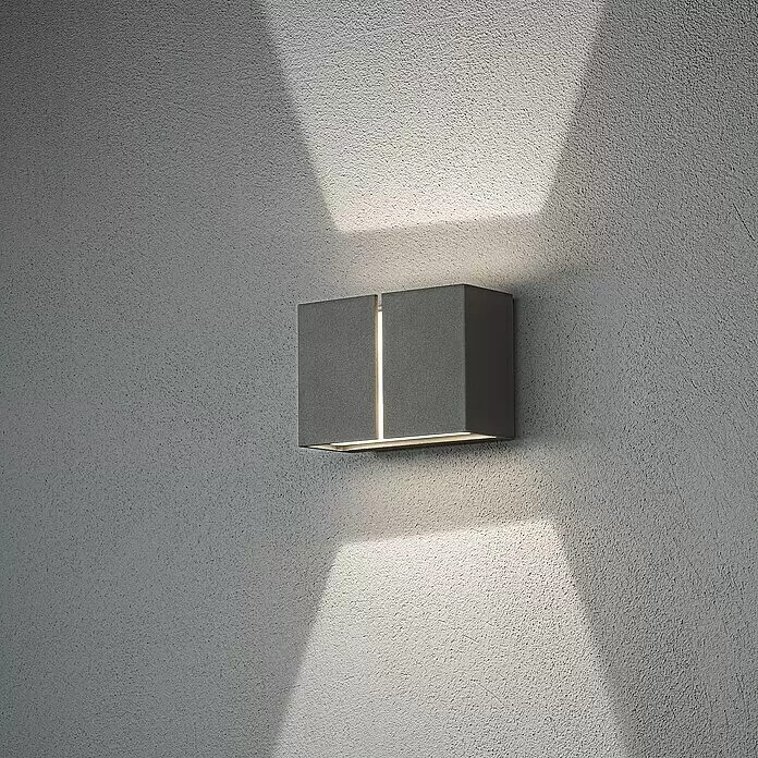 Konstsmide LED-Außenwandleuchte - 12 W, 14 x 14 x 11 cm, Dunkelgrau, IP54 - Stimmungsaufnahme