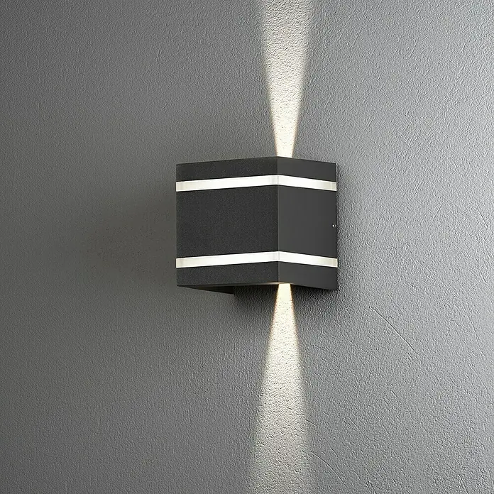 Konstsmide LED-Außenwandleuchte - 7,2 W, 4 x 18,5 x 9,5 cm, Weiß, IP54 - Moderne, schwarze Wandleuchte mit zwei horizontalen Lichtbändern, die nach oben und unten strahlen und eine stimmungsvolle Beleuchtung erzeugen.