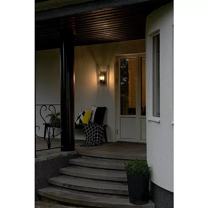 Konstsmide Außenwandleuchte - 20 W, 29 x 16 x 38 cm, Schwarz, IP54 - Stimmungsaufnahme