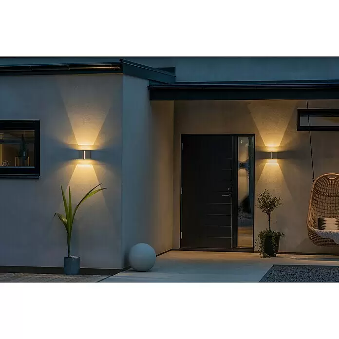 Konstsmide LED-Außenwandleuchte - 12 W, 14 x 14 x 11 cm, Dunkelgrau, IP54 - Stimmungsaufnahme