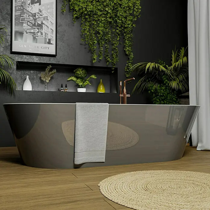 Camargue Freistehende Badewanne Torino - L x B: 170 x 80 cm, Sanitäracryl, Aluminium/Weiß - Elegante Badewanne in Grau mit Armatur und Handtuch. Zimmerpflanzen sorgen für eine entspannende Atmosphäre im Badezimmer.