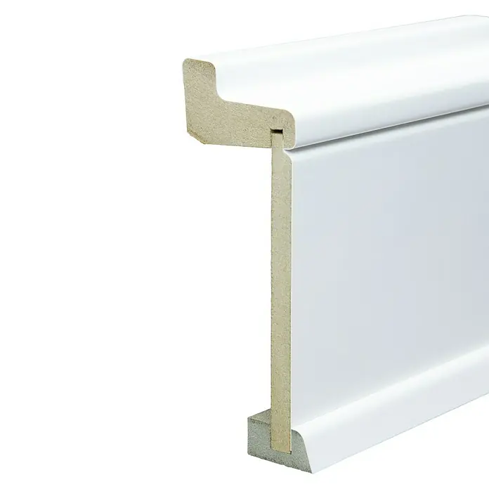 Abdeckleiste - 240 cm x 60 mm x 151 mm - Profilansicht einer weißen Fußleiste mit MDF-Kern. Die Fußleiste ist detailliert und für den Innenbereich geeignet.