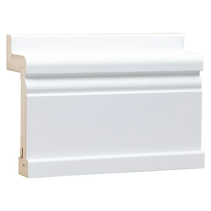 Abdeckleiste - 240 cm x 68 mm x 145 mm - Weiß lackierte Sockelleiste mit Profilierung, ideal für moderne und klassische Innenräume. Schützt Wände und setzt stilvolle Akzente.