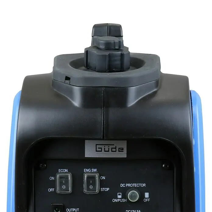 Güde Stromerzeuger 2000-2 - 2 kW, Tankvolumen: 4,1 l, Verbrauch: 0,91 l/h - Aufnahme eines Güde Stromerzeugers, der einen schwarzen Bedienknopf, Schalter und eine DC-Schutzeinrichtung zeigt.