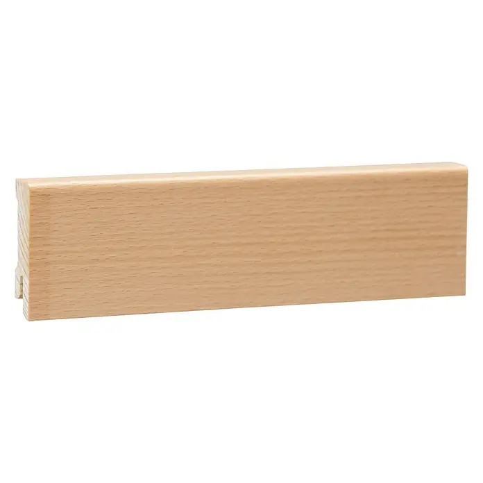 Sockelleiste - 240 x 1,6 x 5,8 cm, Buche - Ein helles Holzstück mit einer glatten Oberfläche und einer Nut an der Seite. Ideal für Holzbearbeitung oder als dekoratives Element.