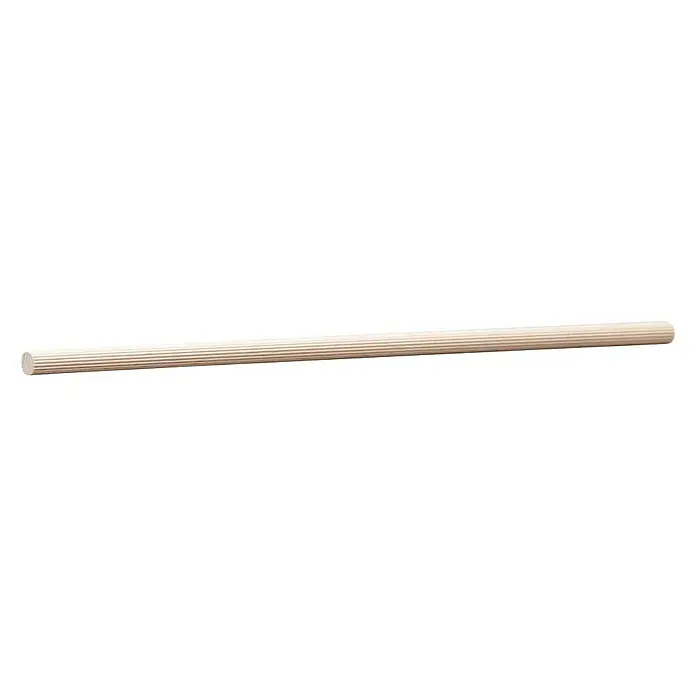 Rundstab I - Ø x L: 6 mm x 1 m, Buche, Gerillt - Ein elfenbeinfarbener, geriffelter Duschvorhangstab vor einem schwarzen Hintergrund. Eleganz und Funktion für Ihr Badezimmer.