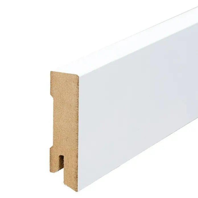 Sockelleiste - 244 x 1,6 x 6 cm, MDF - Profilansicht einer weißen Fußleiste mit Nut und Feder. Ideal für saubere Wandabschlüsse und einfache Montage.