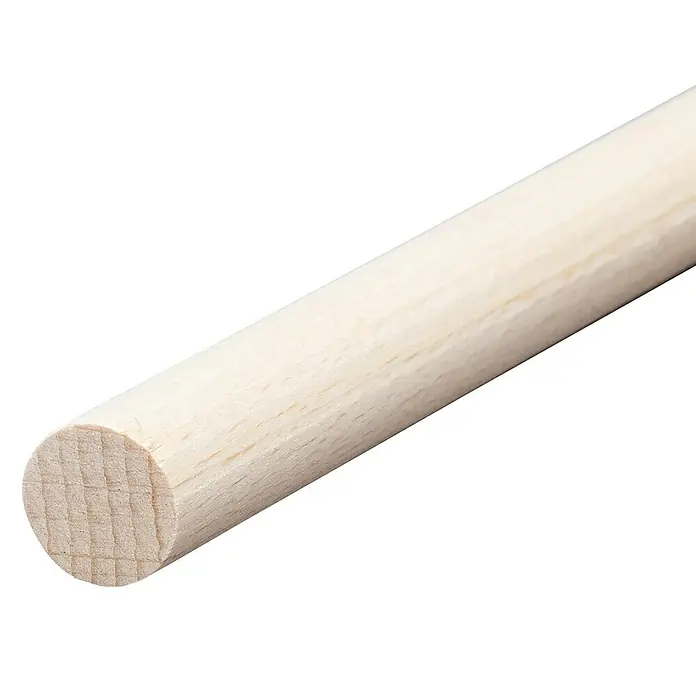 Rundstab I - Ø x L: 20 mm x 1 m, Buche, Glatt - Nahaufnahme eines hellen Holzrundstabs vor einem schwarzen Hintergrund, der die Textur und Form des Produkts hervorhebt.