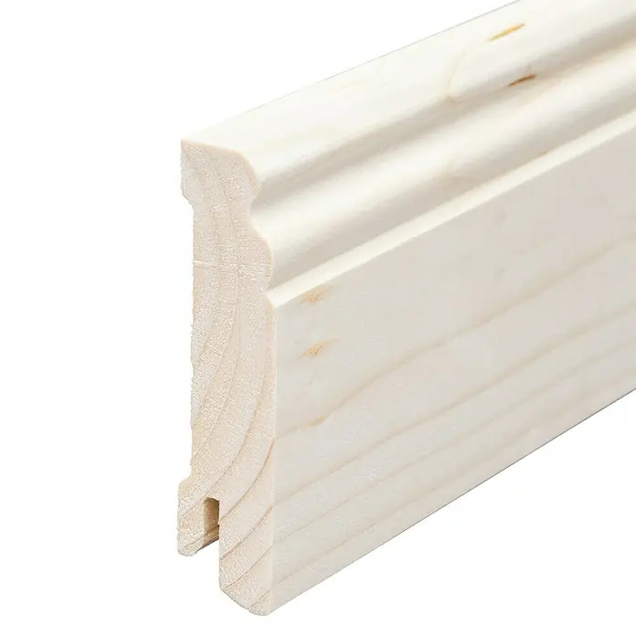Sockelleiste - 240 x 1,8 x 9,5 cm, Fichte, Profiliert - Detailaufnahme einer unbehandelten Holzfußleiste mit Profil, ideal für Innenausbau und Renovierung. Das helle Holz sorgt für ein natürliches Ambiente.