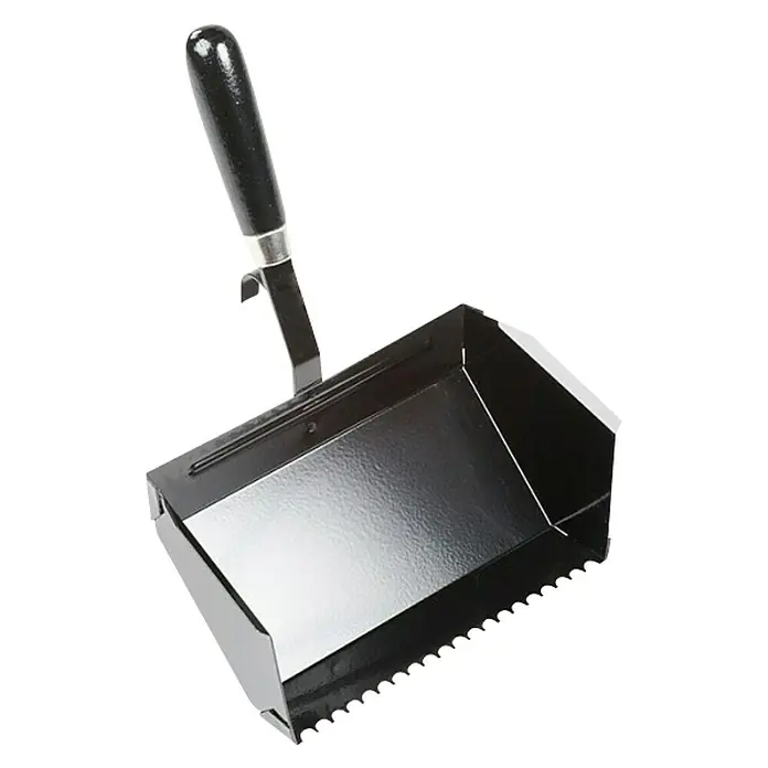 Ytong Llana dentada - Dentado: 25 cm, Metal - Pala de ceniza negra robusta con mango de madera, ideal para limpiar fácilmente estufas y chimeneas. Una herramienta indispensable.