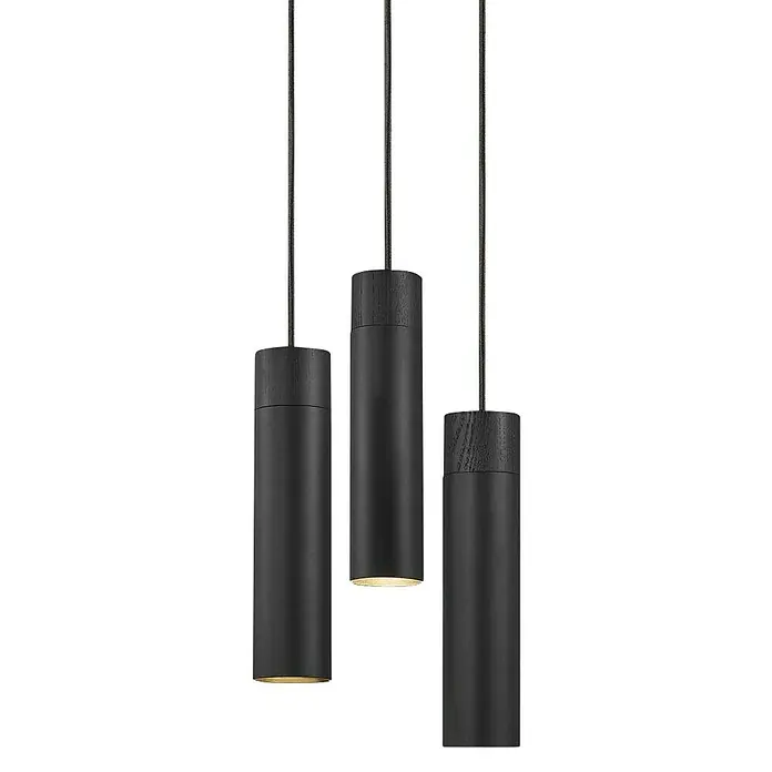 Nordlux Lámpara colgante Tilo - 45 W, Ø x Al: 6 x 22,6 cm, Número de bombillas: 3 ud., Negro, GU10 - Tres elegantes lámparas colgantes negras con elementos de madera que emiten una luz cálida, creando un ambiente moderno.