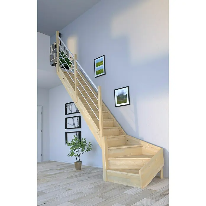 Starwood Raumspartreppe Korfu - Breite: 80 cm, Fichte, Geschosshöhe: 300 cm, 1/4-gewendelt links, Montageseite Geländer: Links, Geländer Holz/Edelstahl weiß, Mit Setzstufen - Die helle Holztreppe mit weißen Geländern fügt sich nahtlos in den modernen Raum ein. Das minimalistische Design betont die klare Linienführung.