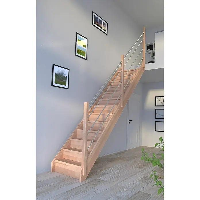 Starwood Raumspartreppe MykonosBreite: 81 cm, Buche, Geschosshöhe: 280 cm, Gerade, Montageseite Geländer: Rechts, Geländer Holz/Edelstahl, Mit Setzstufen - Helle Holztreppe mit Edelstahlgeländer und drei gerahmten Bildern an der Wand, die dem Raum einen modernen Touch verleihen.