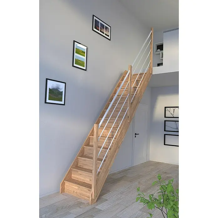 Starwood Raumspartreppe RhodosBreite: 80 cm, Eiche, Geschosshöhe: 300 cm, Gerade, Montageseite Geländer: Rechts, Geländer Holz/Edelstahl weiß, Mit Setzstufen - Holztreppe mit weißem Geländer in einem modernen Haus. Das Design integriert sich perfekt in das helle Interieur und spart Platz.